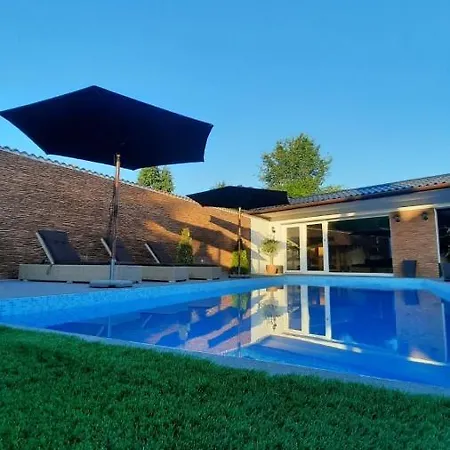 Koren Guest house Akaszto